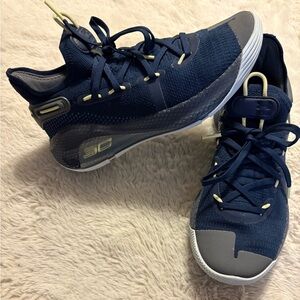 Under Armour Curry 6 International Boulevard 4.5Y